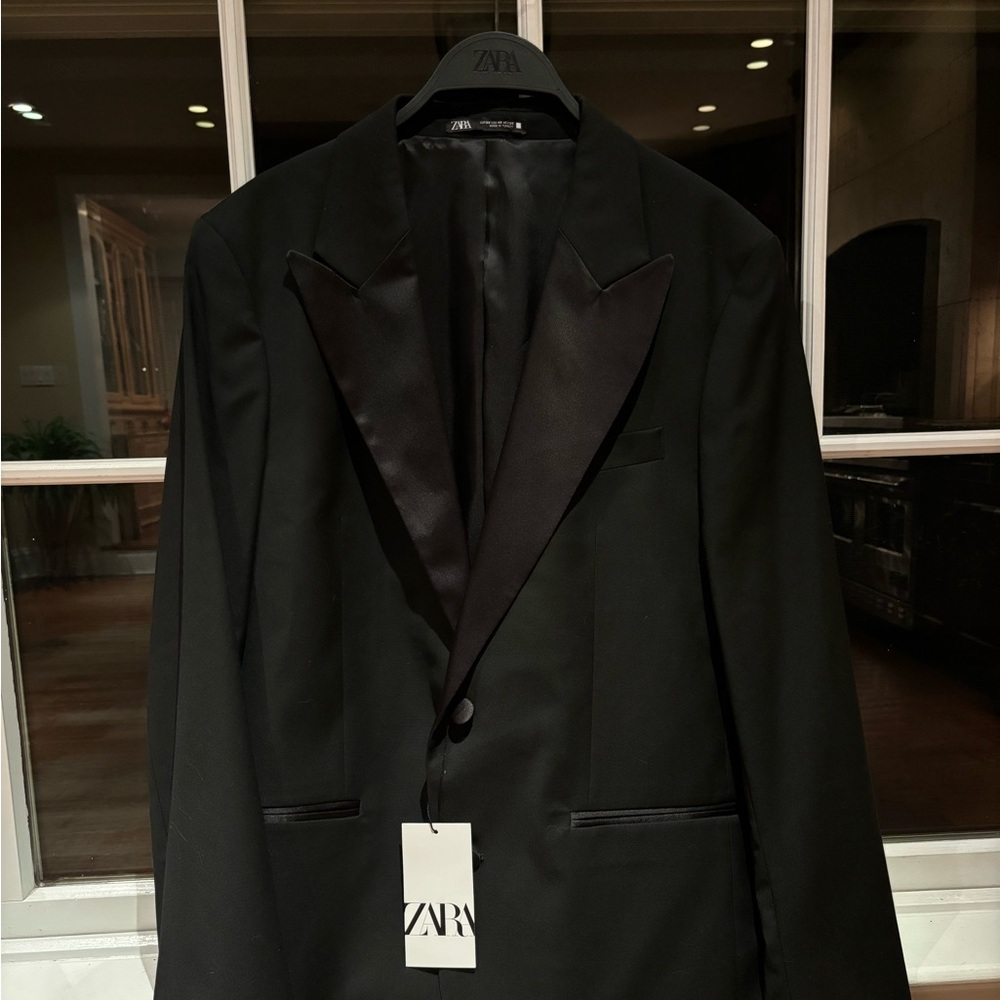 Black suite from ZARA